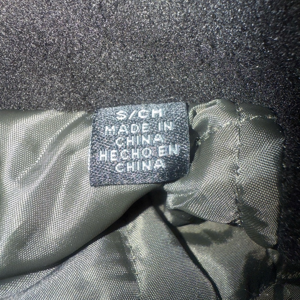 Weatherproof Black Jacket - Picture 6 of 7